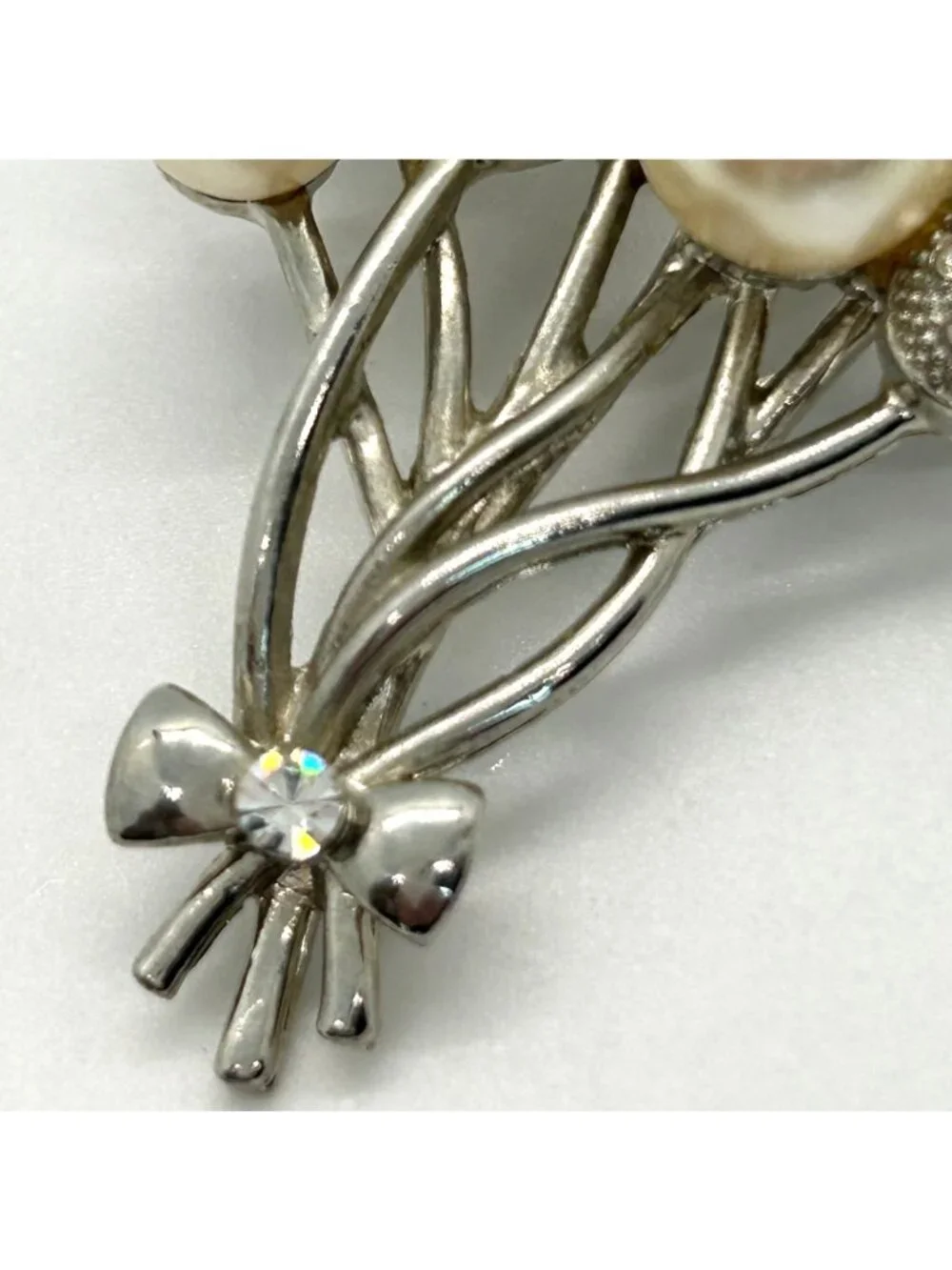 Vintage Faux Pearl Brooch Statement Silver-tone Balloon Bouquet with Bow 2.5 In